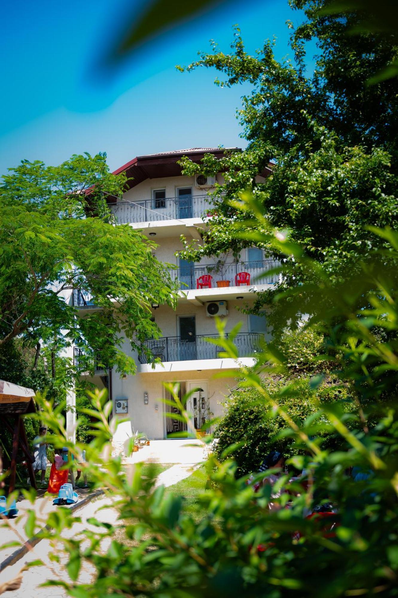 Casa La Dinamo Hotel 2 Mai Bagian luar foto